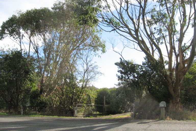 Photo of property in 56 Dunns Road, Otatara, Invercargill, 9879