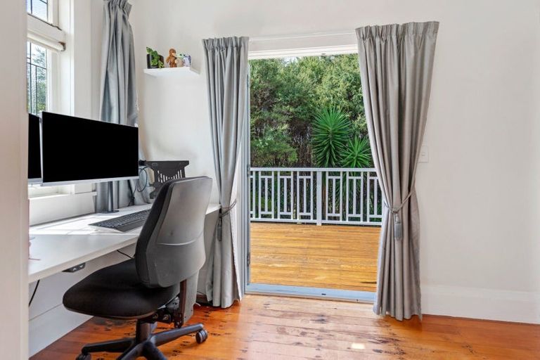 Photo of property in 84 Waitaha Road, Welcome Bay, Tauranga, 3112