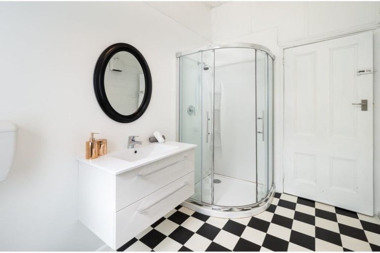 Photo of property in 29 Hutcheson Street, Sydenham, Christchurch, 8023