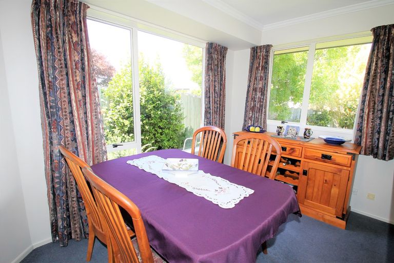 Photo of property in 17 Rowan Place, Mosgiel, 9024