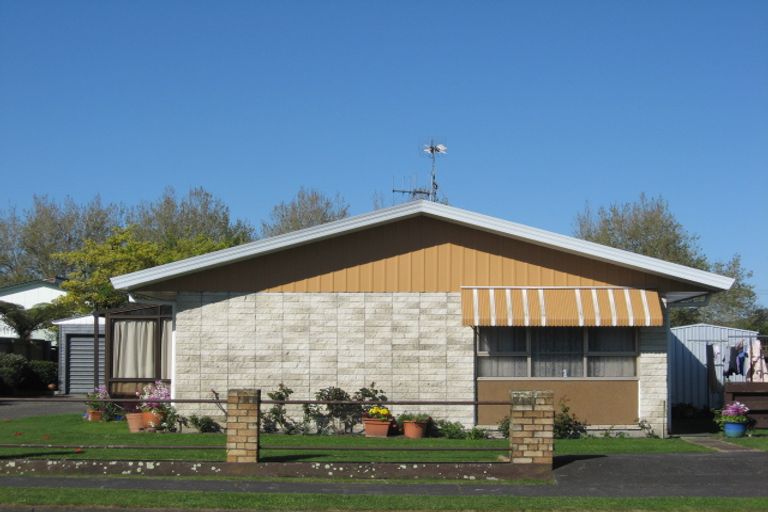 Photo of property in 32 Hakanoa Street, Huntly, 3700