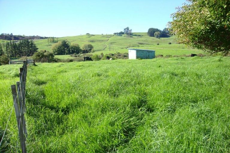 Photo of property in 8 Meadow Court, Paraparaumu, 5032
