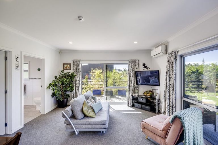 Photo of property in 73 Mcelwee Street, Jervoistown, Napier, 4112