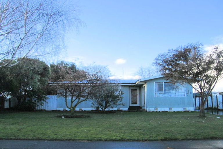 Photo of property in 4 Cortes Crescent, Flaxmere, Hastings, 4120