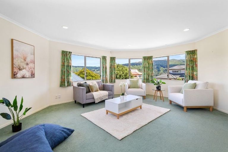 Photo of property in 3 Pikitanga Close, Tawa, Wellington, 5028