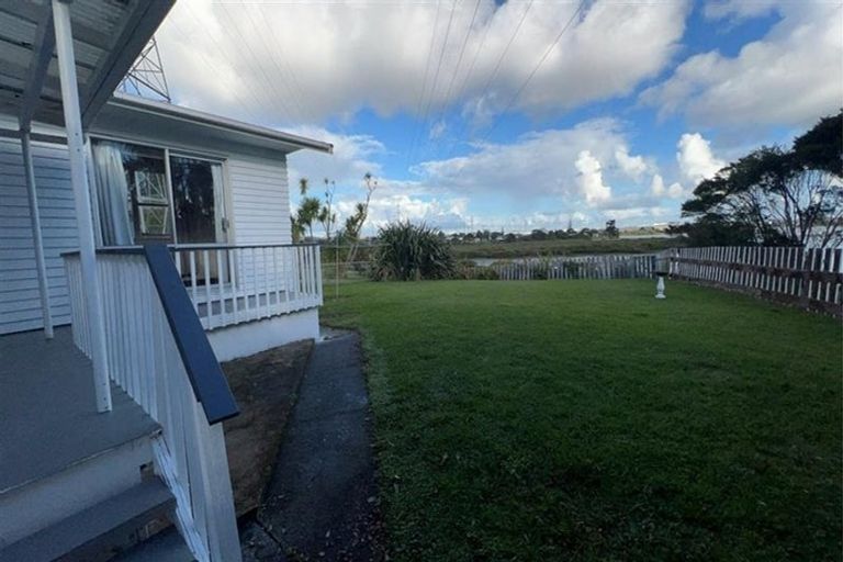 Photo of property in 32 Aurea Avenue, Pakuranga, Auckland, 2010