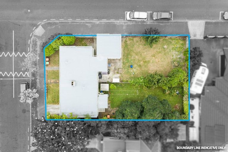 Photo of property in 28-30 Rawhiti Avenue, Palmerston North, 4410