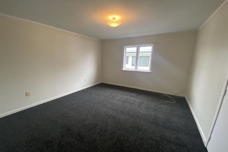 Photo of property in 1/31 Solveig Place, Randwick Park, Auckland, 2105