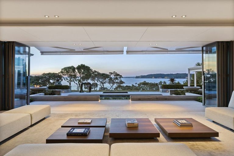 Photo of property in 27 Marine Parade, Herne Bay, Auckland, 1011