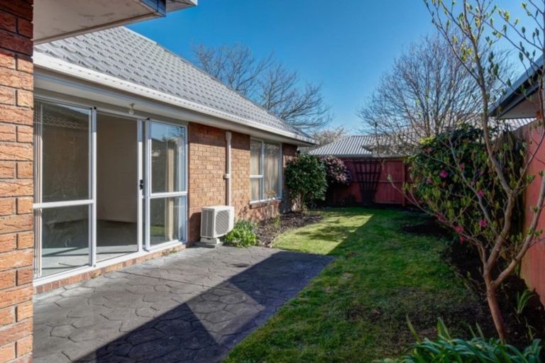Photo of property in 4 Mull Place, Wattle Downs, Auckland, 2103