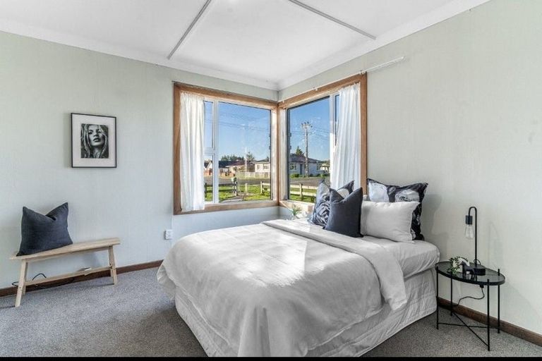 Photo of property in 39 Albert Street, Winton, 9720