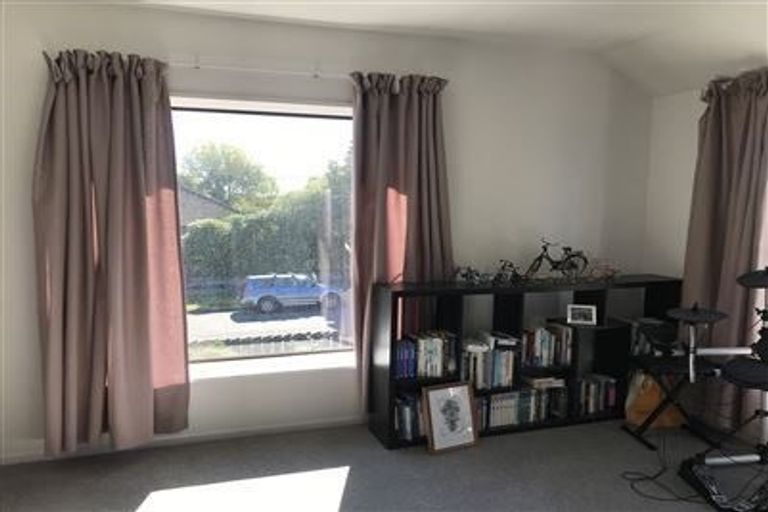 Photo of property in 2/68 Jennifer Street, Papanui, Christchurch, 8053