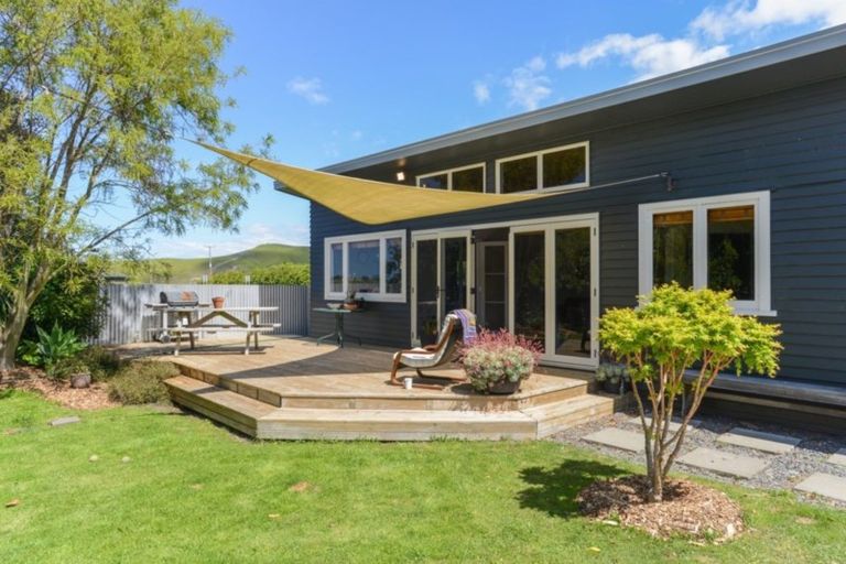 Photo of property in 190 Onehunga Road, Bay View, Napier, 4182