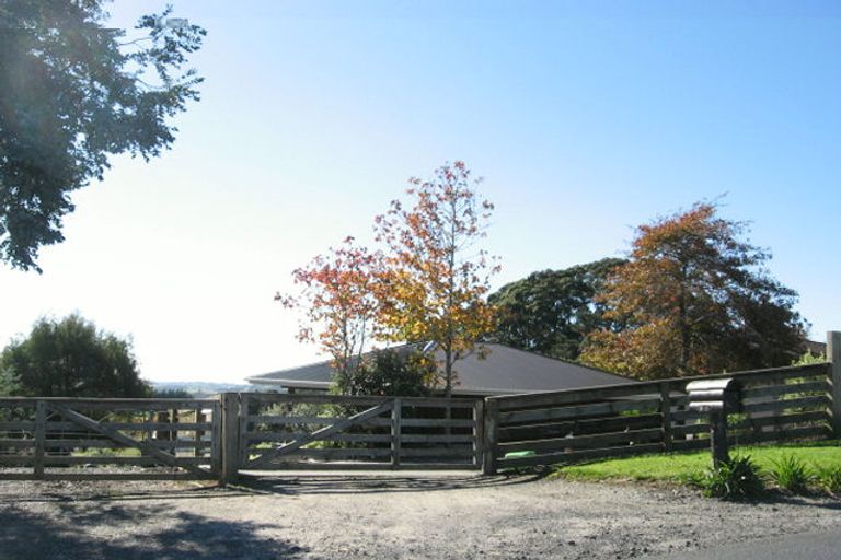 Photo of property in 378 Redoubt Road, Totara Park, Auckland, 2019