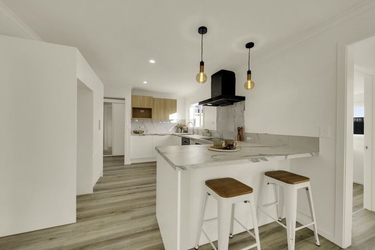 Photo of property in 15 Roberts Road, Hei Hei, Christchurch, 8042