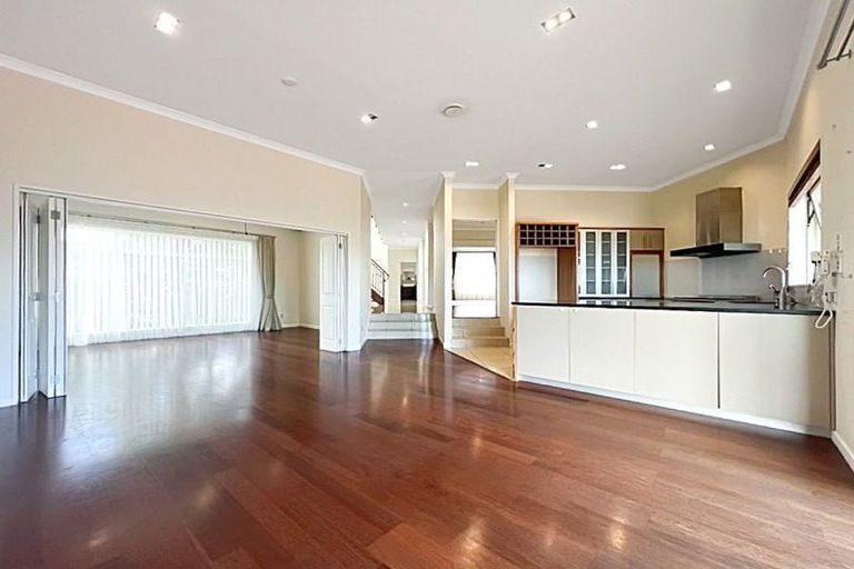 Photo of property in 22 Sovereign Street, Flat Bush, Auckland, 2019