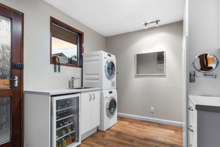 Photo of property in 123 Queenspark Drive, Parklands, Christchurch, 8083