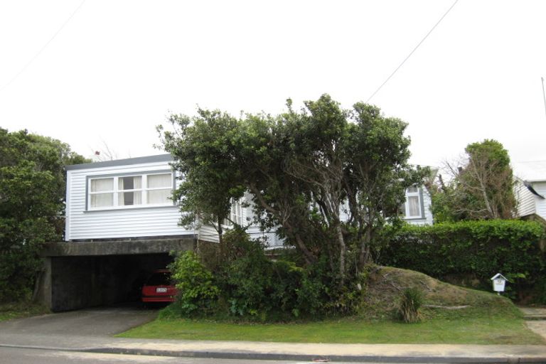 Photo of property in 42 Beauchamp Street, Karori, Wellington, 6012
