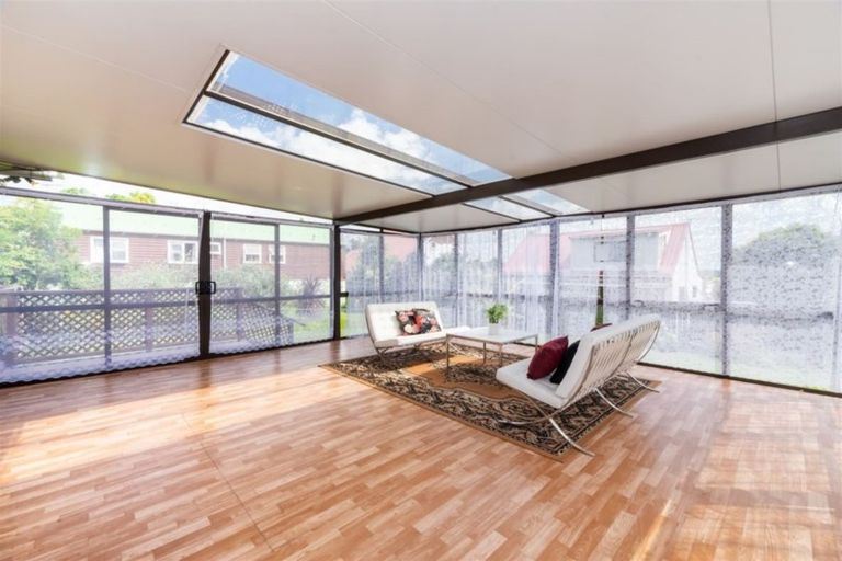 Photo of property in 71 Miro Street, New Lynn, Auckland, 0600