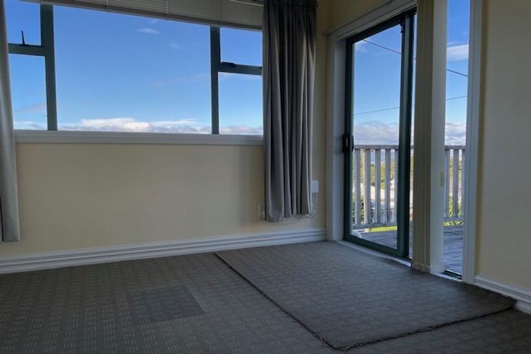 Photo of property in 52 Mitchell Street, Brooklyn, Wellington, 6021