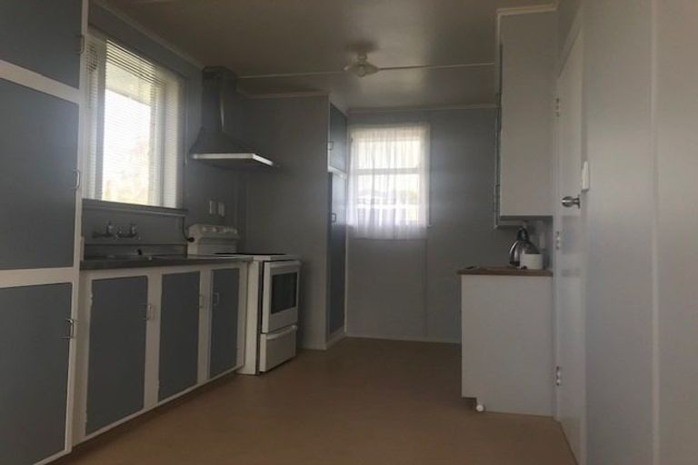 Photo of property in 8 Montrose Place, Flaxmere, Hastings, 4120