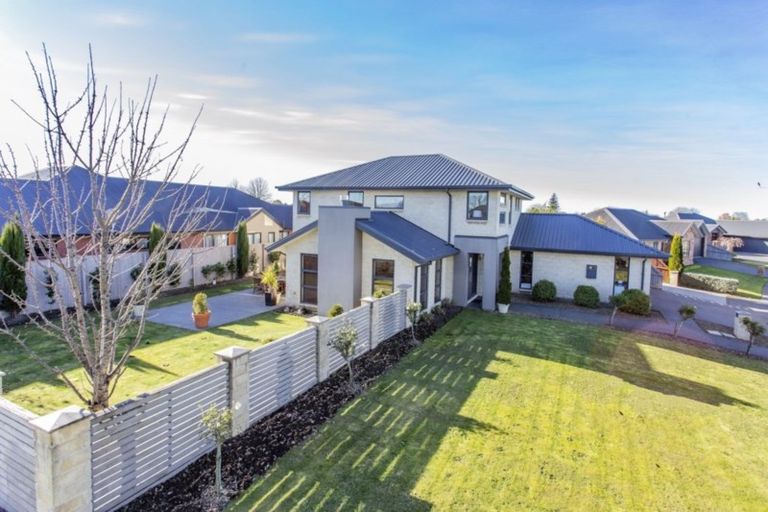 Photo of property in 1 Hawthorn Mews, Rangiora, 7400