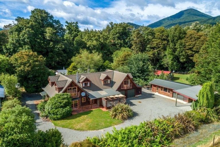 Photo of property in 43 Porika Road, Rotoroa, Murchison, 7077