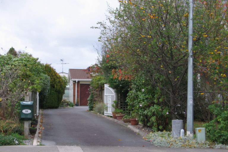 Photo of property in 64 Kapanui Road, Waikanae, 5036