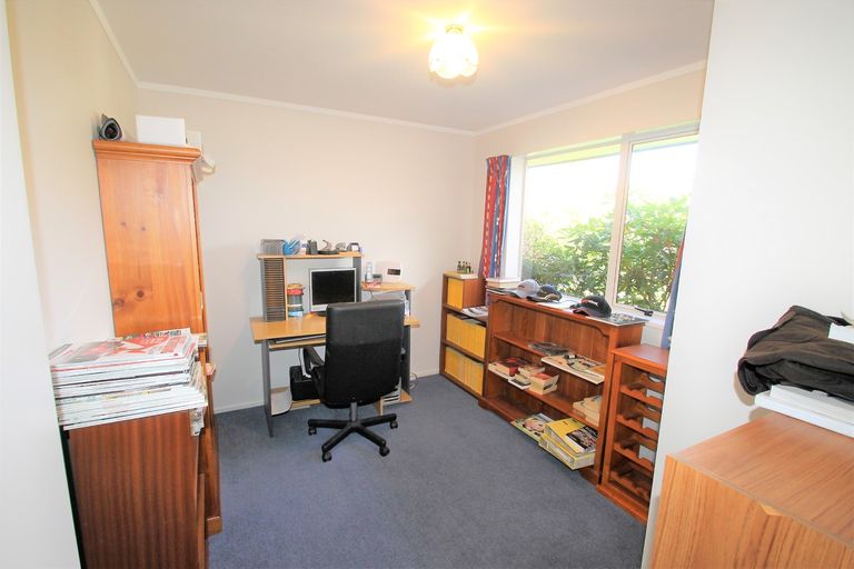 Photo of property in 17 Rowan Place, Mosgiel, 9024