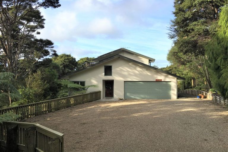 Photo of property in 108 Mountain Road, Henderson Valley, Auckland, 0612