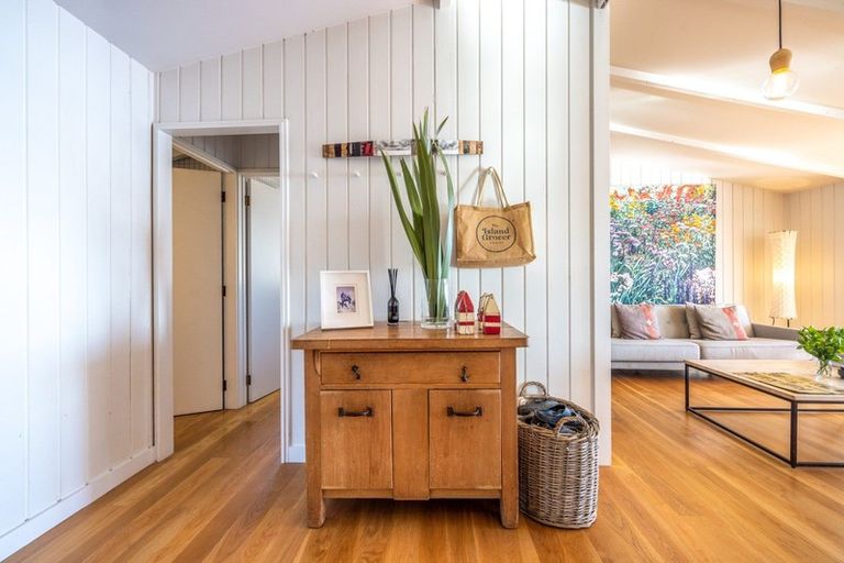 Photo of property in 10 Newton Road, Oneroa, Waiheke Island, 1081