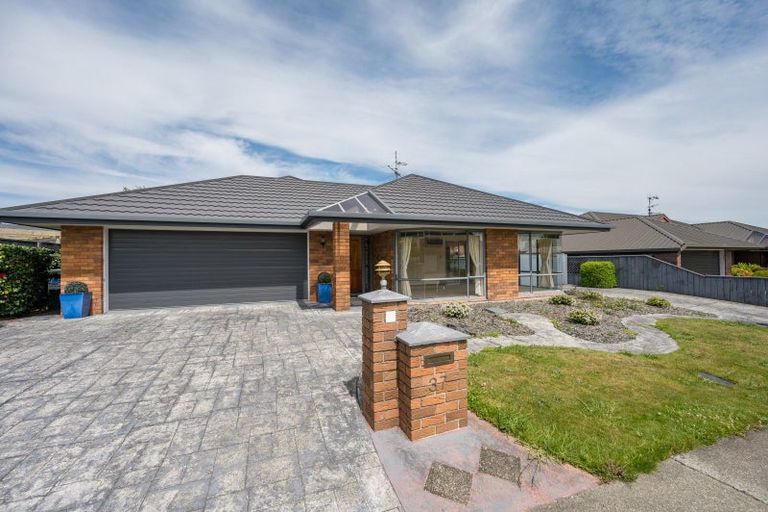 Photo of property in 37 Aldinga Avenue, Stoke, Nelson, 7011
