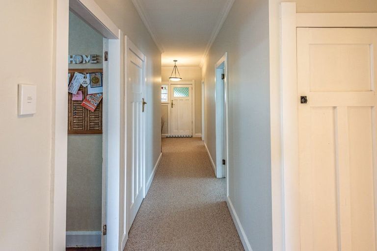 Photo of property in 18 Field Street, Aramoho, Whanganui, 4500