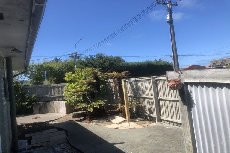 Photo of property in 122 Estuary Road, South New Brighton, Christchurch, 8062
