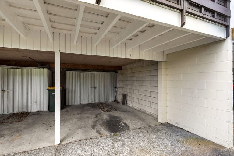 Photo of property in 3/18 Bevyn Street, Castor Bay, Auckland, 0620
