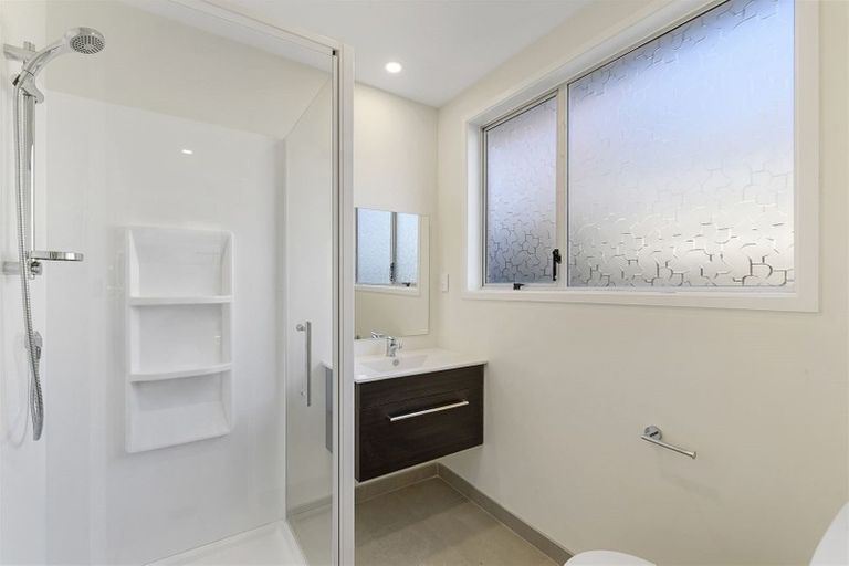 Photo of property in 1/11 Radnor Street, St Albans, Christchurch, 8014