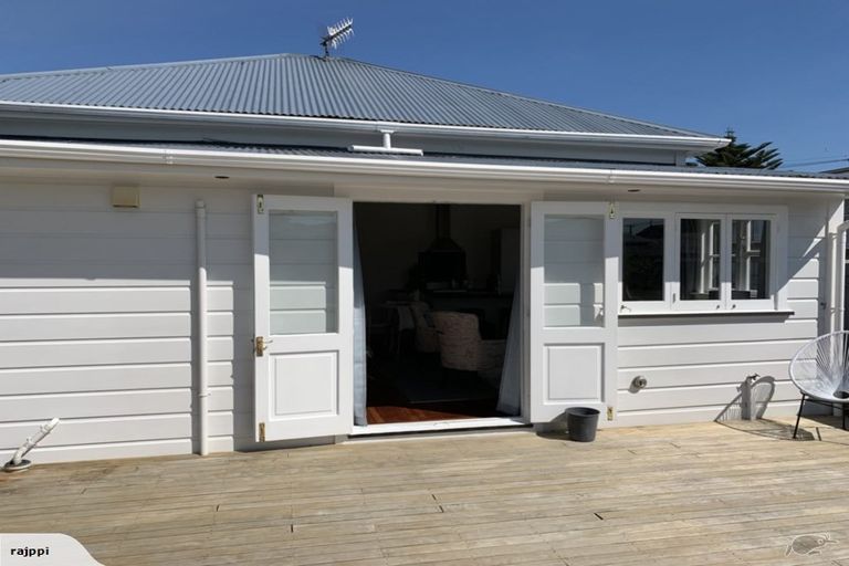 Photo of property in 18 Richmond Street, Petone, Lower Hutt, 5012