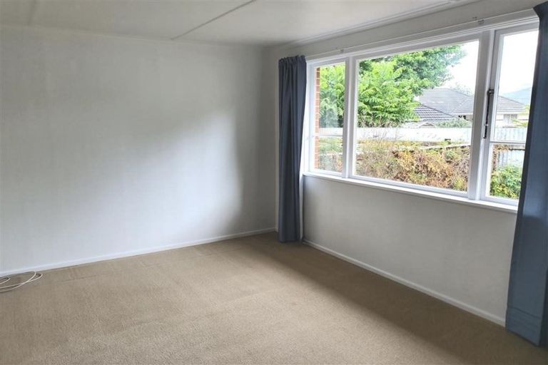 Photo of property in 1033d Fergusson Drive, Clouston Park, Upper Hutt, 5018