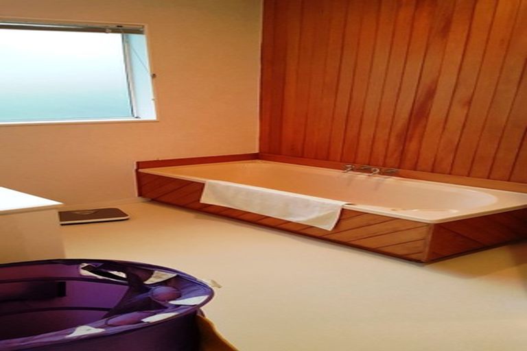 Photo of property in 23 Clydesdale Avenue, Somerville, Auckland, 2014