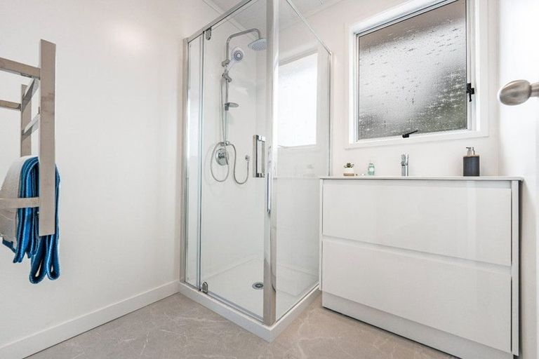 Photo of property in 11 Murillo Place, Henderson, Auckland, 0612