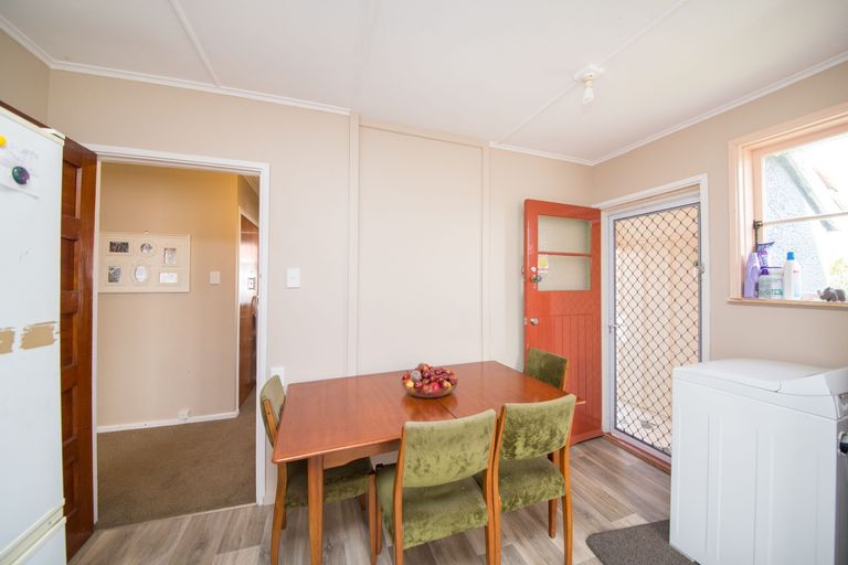 Photo of property in 25 Andrew Avenue, Roslyn, Palmerston North, 4414