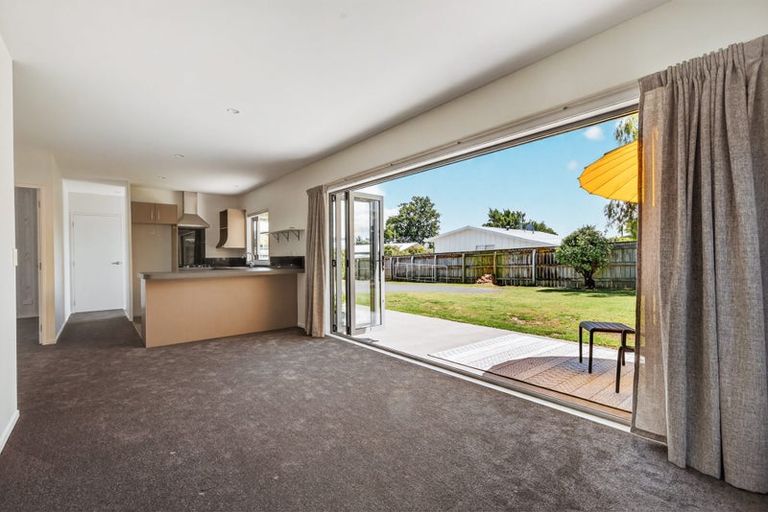 Photo of property in 2/18 Frederick Street, Two Mile Bay, Taupo, 3330