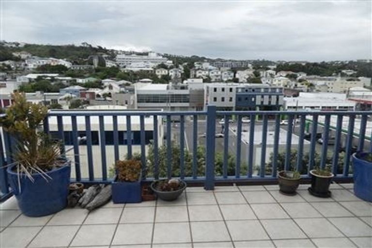 Photo of property in Grosvenor Cl, 21/6 Brown Street, Mount Cook, Wellington, 6021
