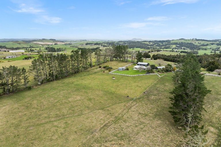 Photo of property in 573 Waimate Road North, Kerikeri, 0293