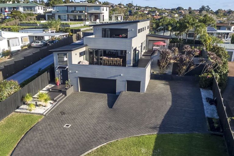 Photo of property in 57 Pah Road, Cockle Bay, Auckland, 2014
