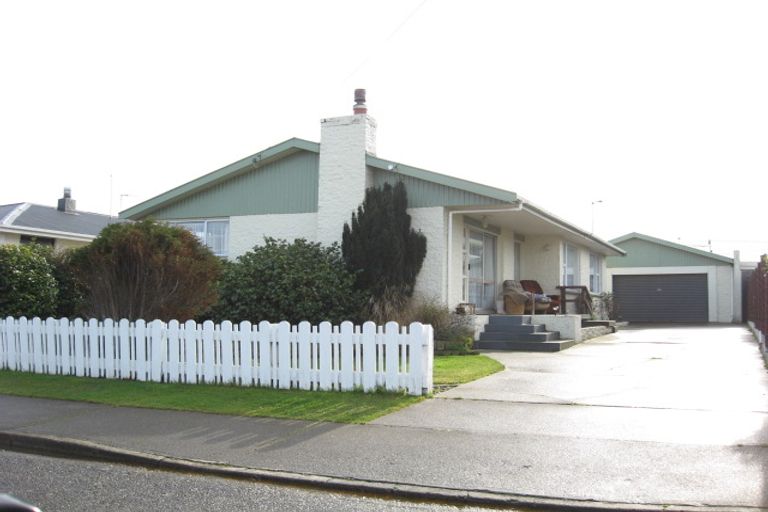 Photo of property in 90 Edinburgh Crescent, Waikiwi, Invercargill, 9810