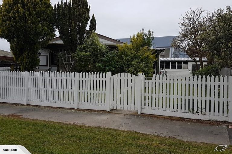 Photo of property in 1/5 Tahi Place, Belfast, Christchurch, 8051