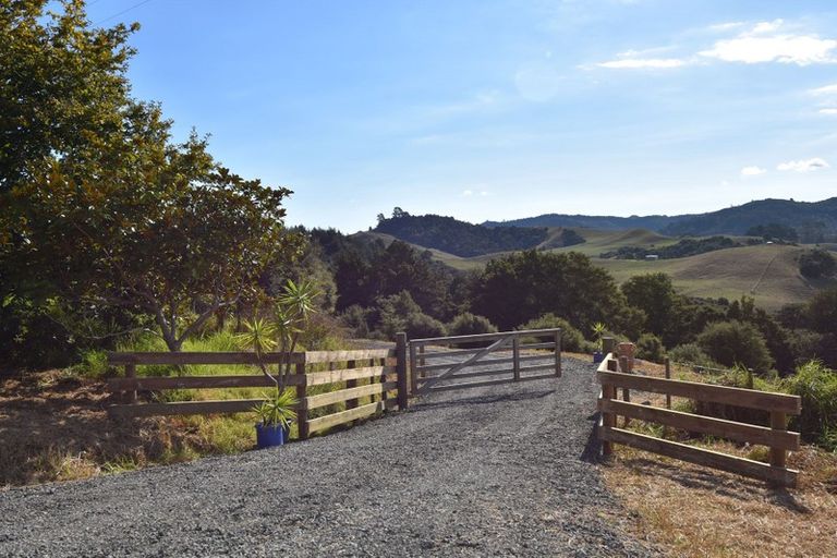 Photo of property in 62 Mccathie Road, Puhoi, Warkworth, 0994