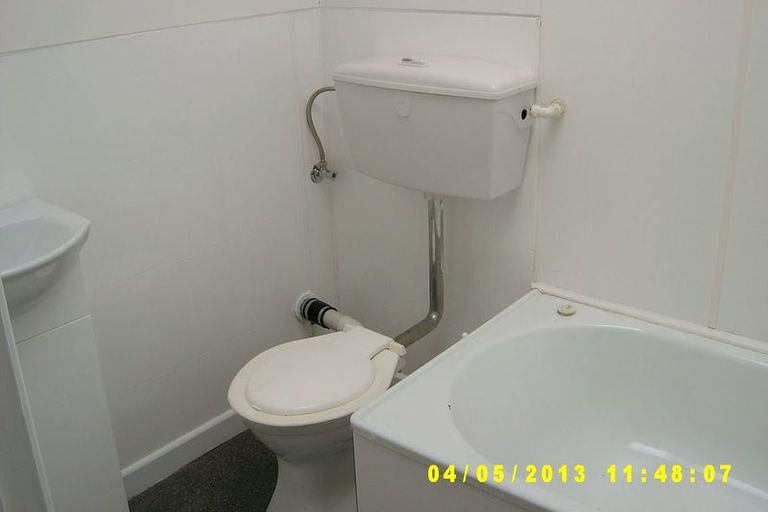 Photo of property in 2/20 Deller Grove, Silverstream, Upper Hutt, 5019