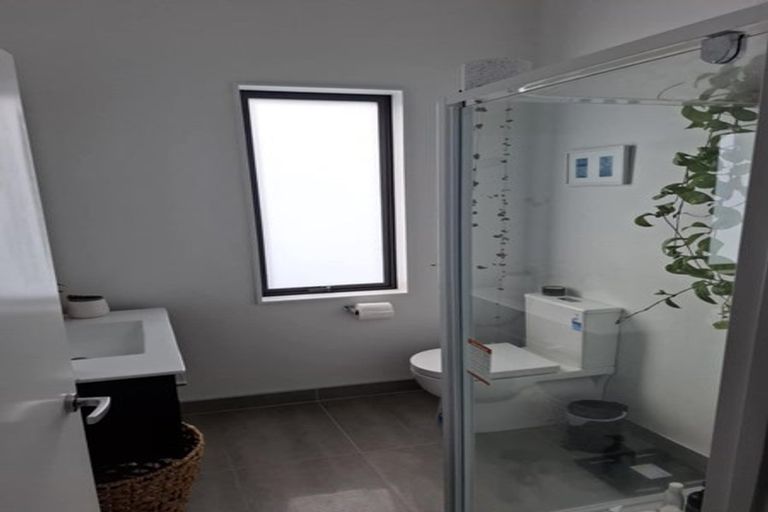 Photo of property in 1b Mamari Street, Rongotai, Wellington, 6022